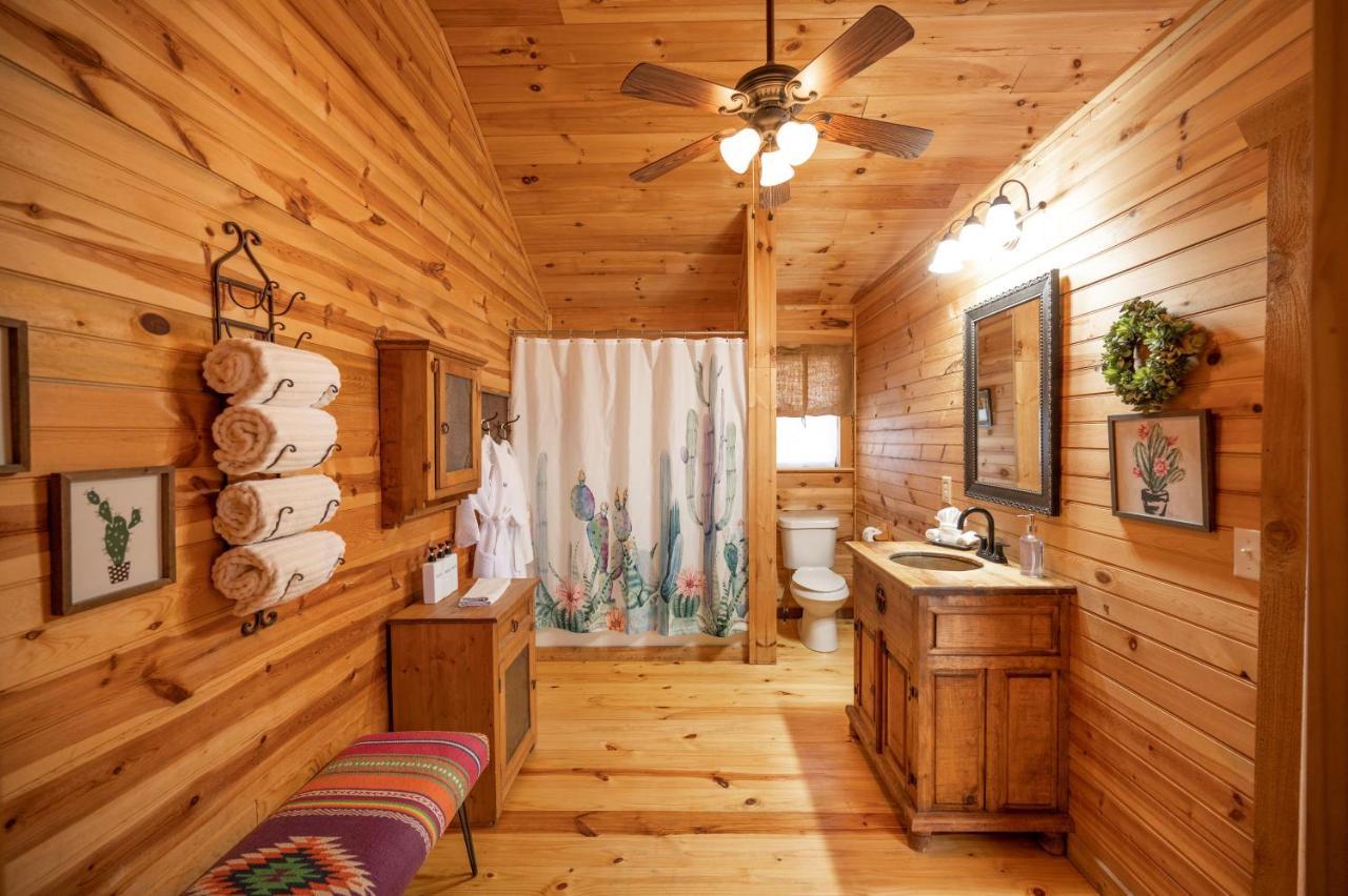 Bed and breakfast On A Hill At Spring Creek 3*