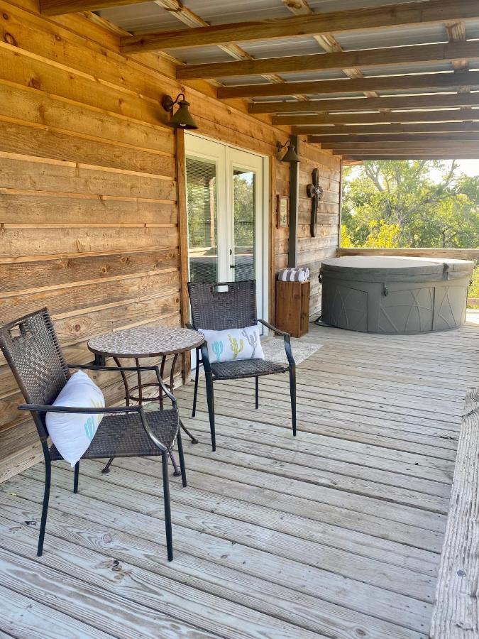 Bed and breakfast On A Hill At Spring Creek
