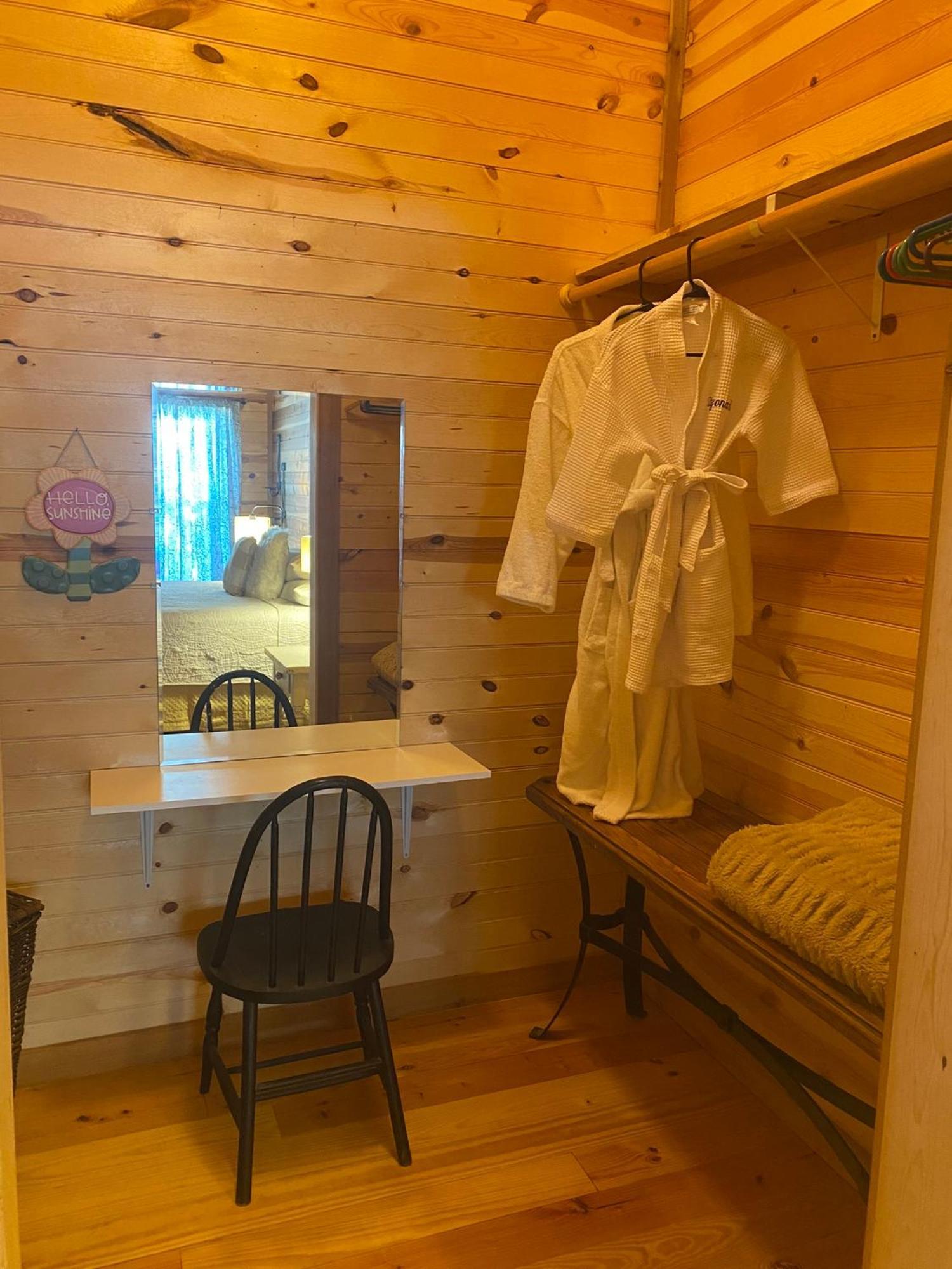Bed and breakfast On A Hill At Spring Creek 3*